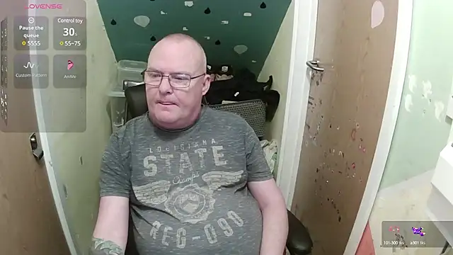 Snapshot of FriendlyDave chatting on February 2025 10:18:02 AM FriendlyDave online show from February 2025 10:18:02 AM