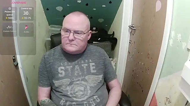 Snapshot of FriendlyDave chatting on February 2025 02:26:01 PM FriendlyDave online show from February 2025 02:26:01 PM