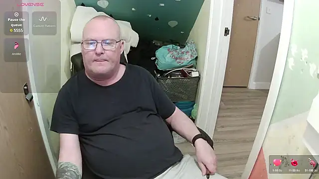 Snapshot of FriendlyDave chatting on March 2025 07:02:01 PM FriendlyDave online show from March 2025 07:02:01 PM