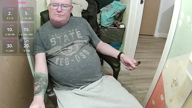 Snapshot of FriendlyDave chatting on March 2025 07:31:02 PM FriendlyDave online show from March 2025 07:31:02 PM