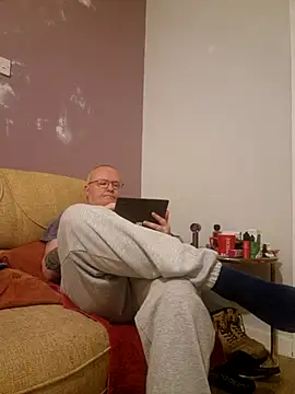 Snapshot of FriendlyDave chatting on March 2025 09:37:01 PM FriendlyDave online show from March 2025 09:37:01 PM