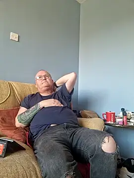 Snapshot of FriendlyDave chatting on March 2025 04:01:02 PM FriendlyDave online show from March 2025 04:01:02 PM