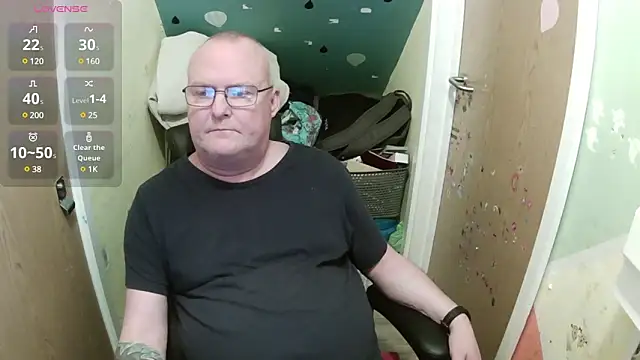 Snapshot of FriendlyDave chatting on March 2025 05:49:02 PM FriendlyDave online show from March 2025 05:49:02 PM