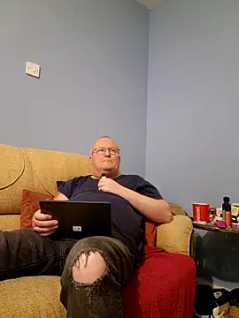 Snapshot of FriendlyDave chatting on March 2025 09:23:02 PM FriendlyDave online show from March 2025 09:23:02 PM