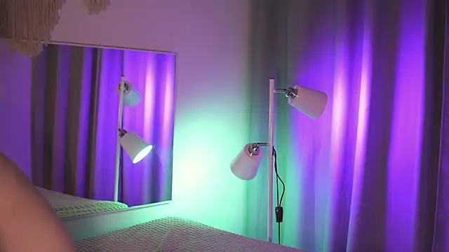 MiaKeler online show from March 2025 04:58:02 PM