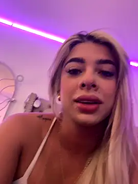 Zoevegass online show from September 2025 04:18:01 PM