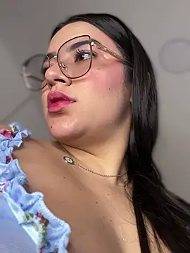 Lia flowers online show from January 2025 10:39:01 PM