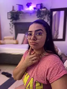 Lia flowers online show from February 2025 11:34:01 PM