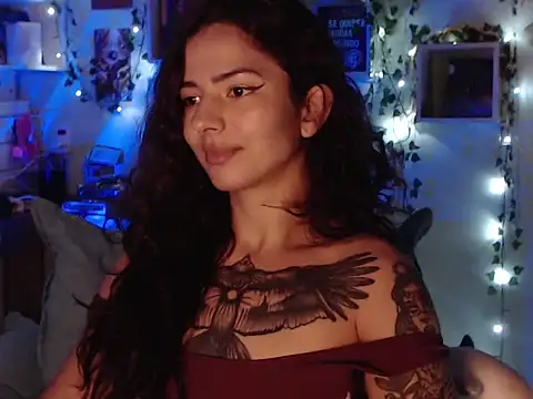 Snapshot of BeellyDance chatting on November 2025 12:59:02 PM BeellyDance online show from November 2025 12:59:02 PM