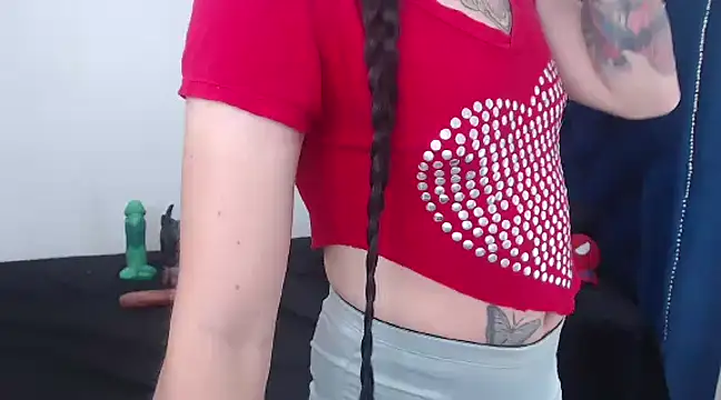 queenofwetqueens online show from December 2024 04:49:01 PM