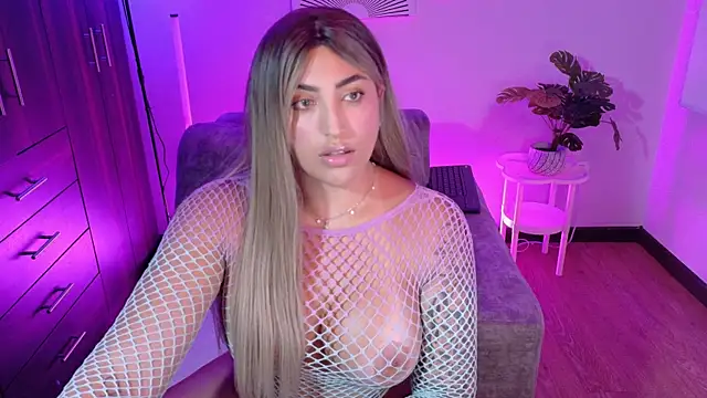 Snapshot of a_belladanger chatting on May 2026 03:00:01 AM a belladanger online show from May 2026 03:00:01 AM