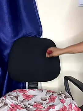 sweetestval online show from November 2025 06:03:02 AM