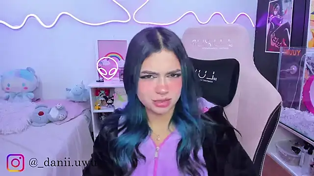 CuteDani  online show from November 2025 10:04:02 AM