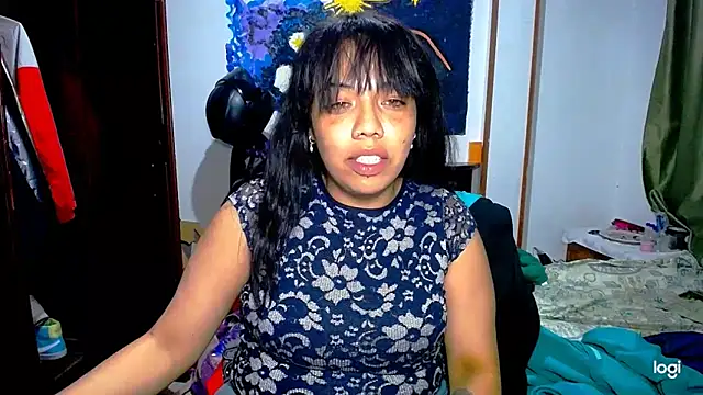 AmaraRoberts420 online show from May 2026 01:00:01 AM