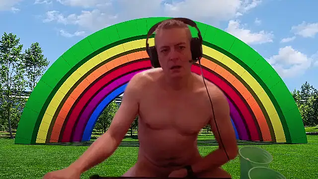 JulioMaximus online show from March 2026 04:45:02 PM