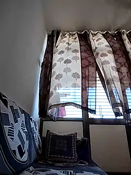 Snapshot of Instant_charger@xh chatting on April 2026 06:43:02 AM Instant chargerxh online show from April 2026 06:43:02 AM