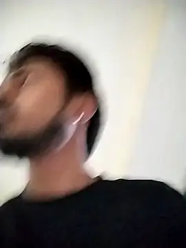 Snapshot of Instant_charger@xh chatting on April 2026 04:37:02 PM Instant chargerxh online show from April 2026 04:37:02 PM