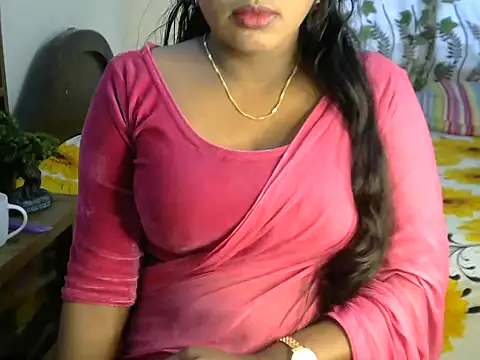 Snapshot of esita_1212 chatting on January 2025 04:09:01 AM esita 1212 online show from January 2025 04:09:01 AM