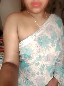 Snapshot of esita_1212 chatting on February 2025 06:19:01 PM esita 1212 online show from February 2025 06:19:01 PM