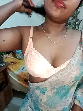Snapshot of esita_1212 chatting on February 2025 04:45:02 PM esita 1212 online show from February 2025 04:45:02 PM