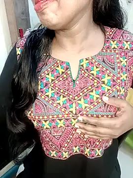 Snapshot of esita_1212 chatting on March 2025 04:10:01 PM esita 1212 online show from March 2025 04:10:01 PM