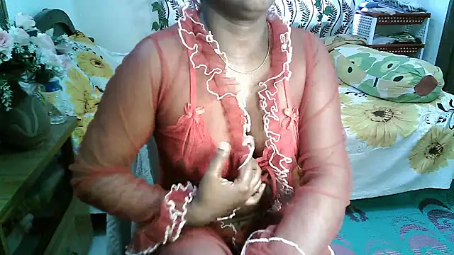 Snapshot of esita_1212 chatting on March 2025 06:05:02 AM esita 1212 online show from March 2025 06:05:02 AM