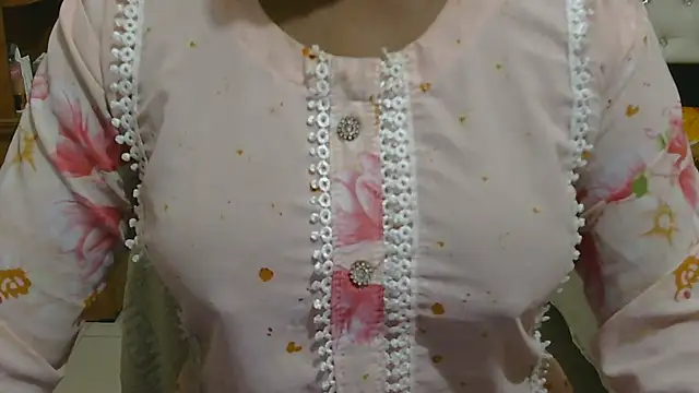 Snapshot of esita_1212 chatting on March 2026 01:35:02 AM esita 1212 online show from March 2026 01:35:02 AM