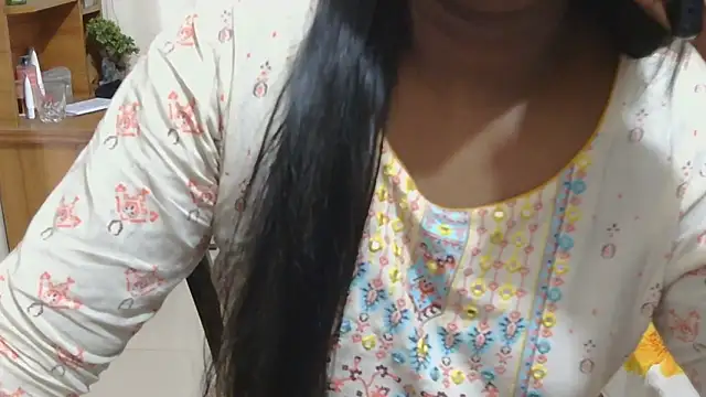 Snapshot of esita_1212 chatting on March 2026 04:50:01 AM esita 1212 online show from March 2026 04:50:01 AM