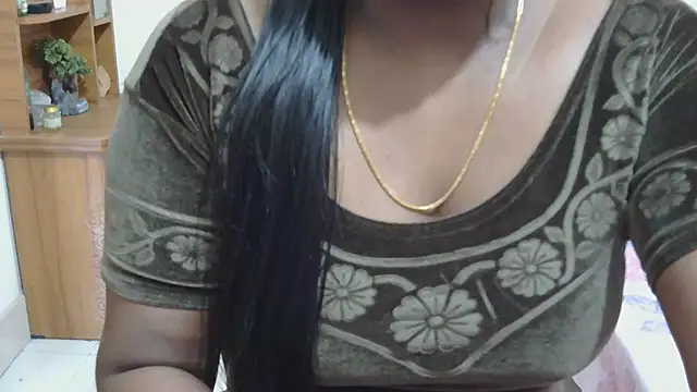 Snapshot of esita_1212 chatting on March 2026 01:33:02 AM esita 1212 online show from March 2026 01:33:02 AM