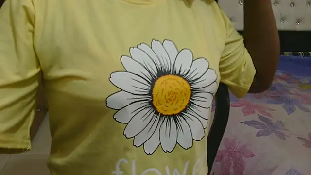 Snapshot of esita_1212 chatting on April 2026 12:36:02 AM esita 1212 online show from April 2026 12:36:02 AM