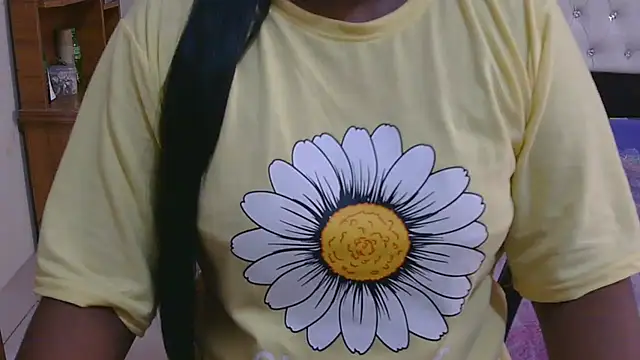 Snapshot of esita_1212 chatting on April 2026 03:42:01 AM esita 1212 online show from April 2026 03:42:01 AM