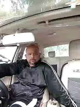 Snapshot of Dick_6inches chatting on December 2024 06:01:01 AM Dick 6inches online show from December 2024 06:01:01 AM