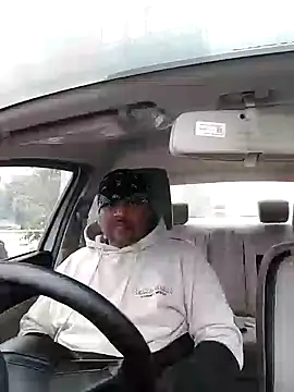 Snapshot of Dick_6inches chatting on January 2025 03:50:02 AM Dick 6inches online show from January 2025 03:50:02 AM