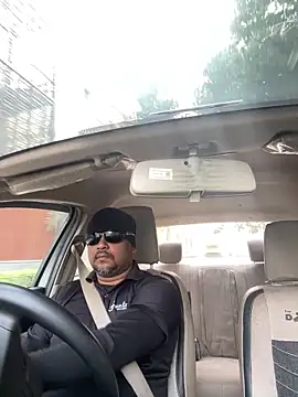 Snapshot of Dick_6inches chatting on October 2025 03:29:02 AM Dick 6inches online show from October 2025 03:29:02 AM