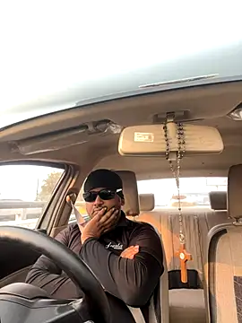 Snapshot of Dick_6inches chatting on November 2025 03:19:01 AM Dick 6inches online show from November 2025 03:19:01 AM