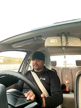 Snapshot of Dick_6inches chatting on November 2025 01:38:01 AM Dick 6inches online show from November 2025 01:38:01 AM