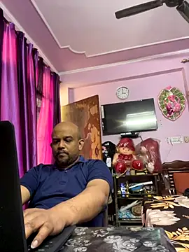 Snapshot of Dick_6inches chatting on November 2025 09:28:02 AM Dick 6inches online show from November 2025 09:28:02 AM