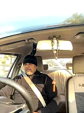 Snapshot of Dick_6inches chatting on December 2025 03:05:01 AM Dick 6inches online show from December 2025 03:05:01 AM