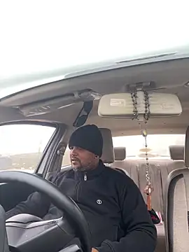 Snapshot of Dick_6inches chatting on December 2025 03:00:01 AM Dick 6inches online show from December 2025 03:00:01 AM