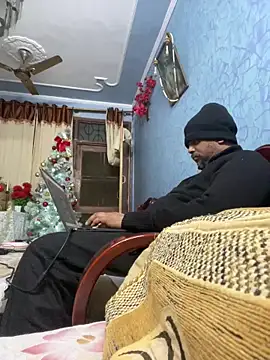 Dick 6inches online show from December 2025 03:18:02 PM