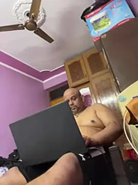 Snapshot of Dick_6inches chatting on July 2026 04:29:02 PM Dick 6inches online show from July 2026 04:29:02 PM