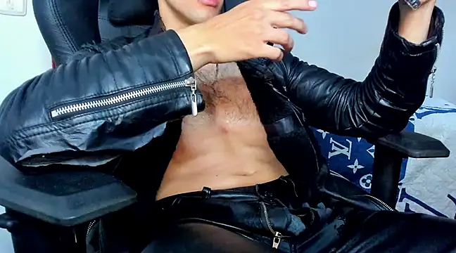 Tommy Bred online show from February 2025 09:32:01 PM