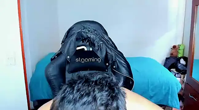 Tommy Bred online show from March 2025 08:54:02 PM