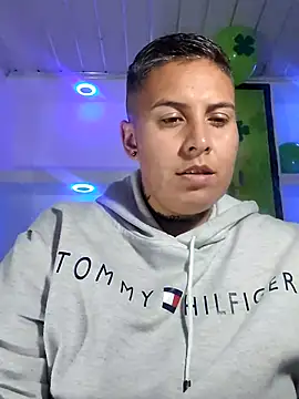 Yessi rousse online show from March 2025 05:28:01 PM