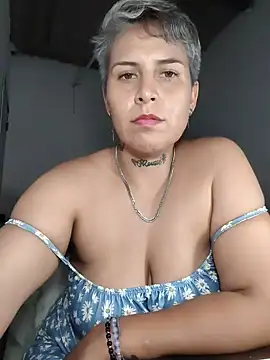 Snapshot of Yessi_rousse chatting on May 2026 12:18:01 AM Yessi rousse online show from May 2026 12:18:01 AM
