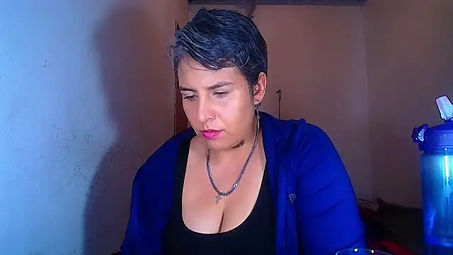 Yessi rousse online show from July 2026 01:00:01 AM