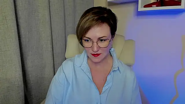 Snapshot of feliziaDesire chatting on June 2026 12:51:02 PM feliziaDesire online show from June 2026 12:51:02 PM