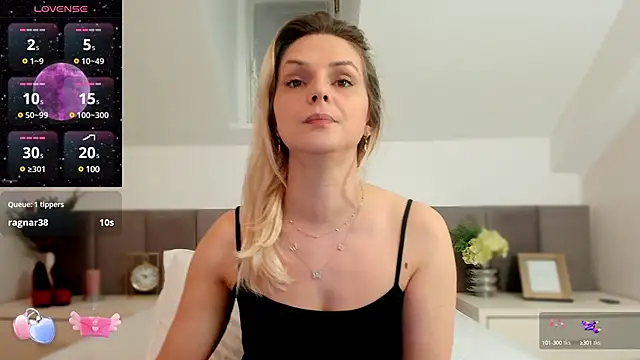 Snapshot of AshleyStorm_ chatting on February 2025 08:09:02 AM AshleyStorm online show from February 2025 08:09:02 AM