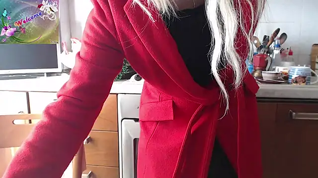 Snapshot of martachatte chatting on November 2025 09:32:02 AM martachatte online show from November 2025 09:32:02 AM