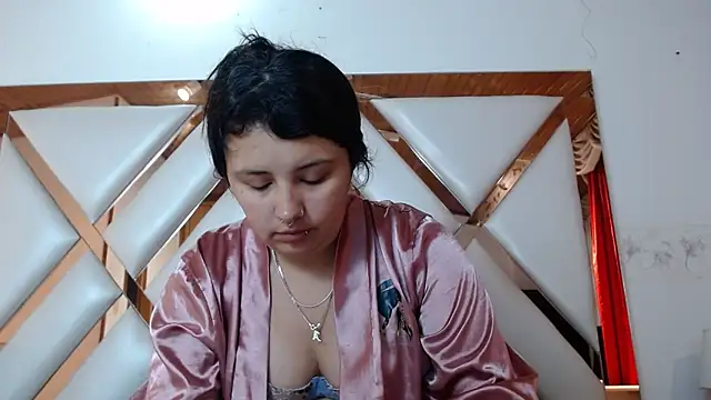 nathaly low1 online show from February 2026 12:54:01 PM